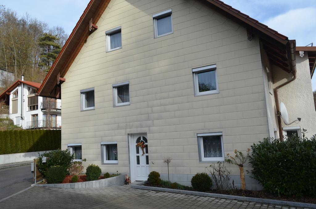 Gräfrath Unterkunft Fuer Arbeiter Und Monteure מראה חיצוני תמונה